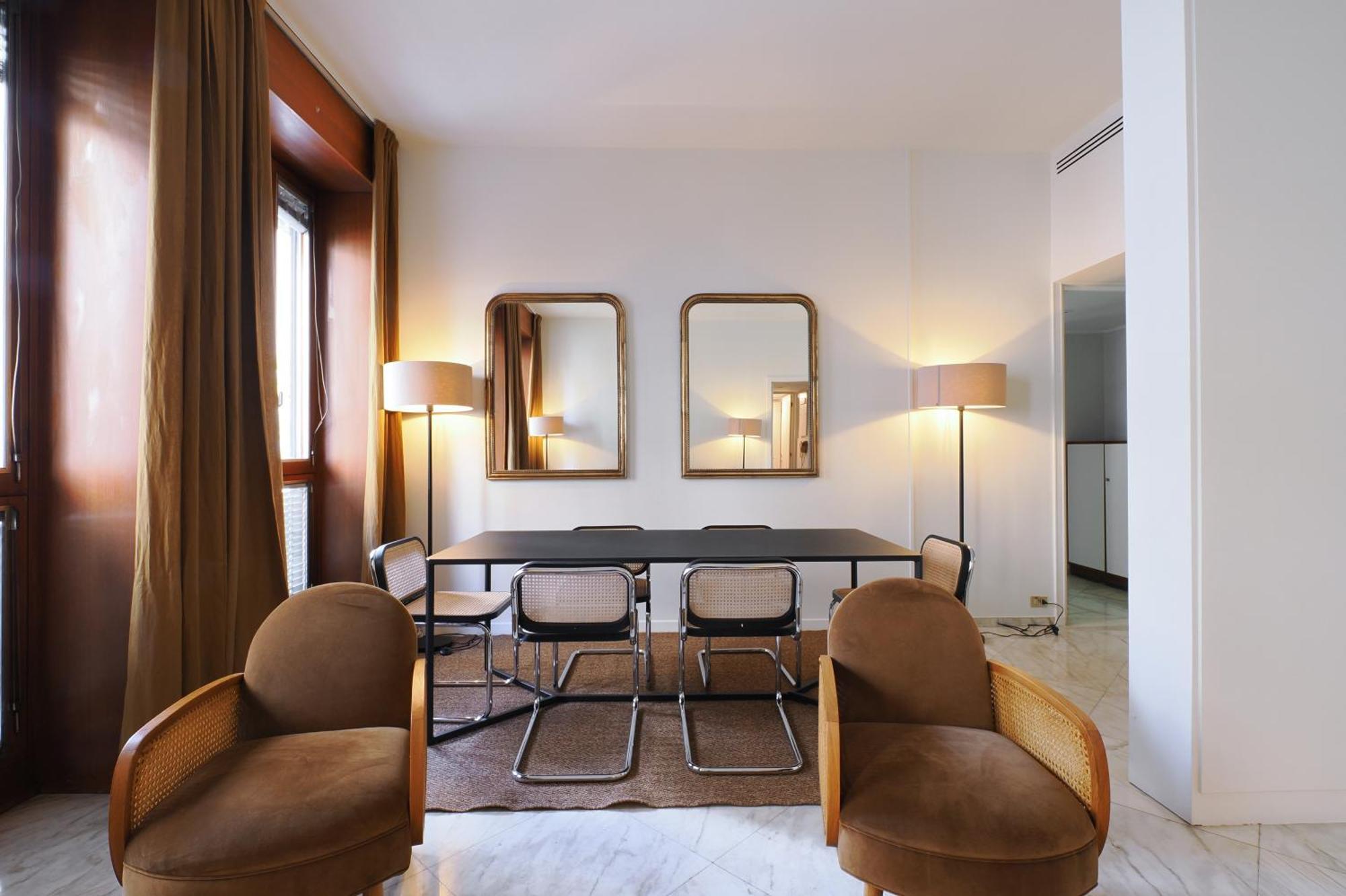 Homnest I Conservatorio Lux Apt * Mailand